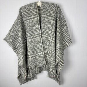 Ann Taylor One Size Gray Plaid Acrylic Fringe‎ Poncho Cape Wrap Cozy